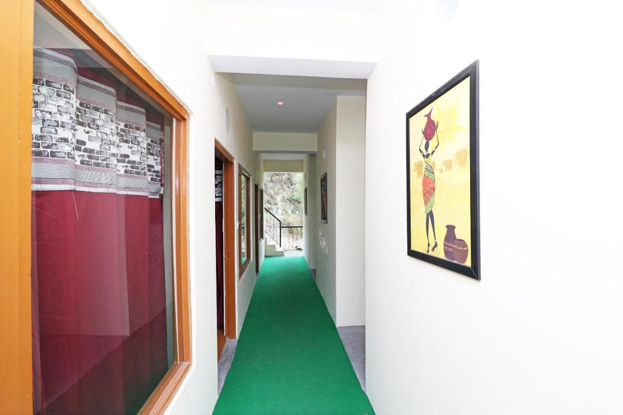 Oyo 13728 Hotel Kempty Valley View Hotel & Restaurant 무소리에 외부 사진